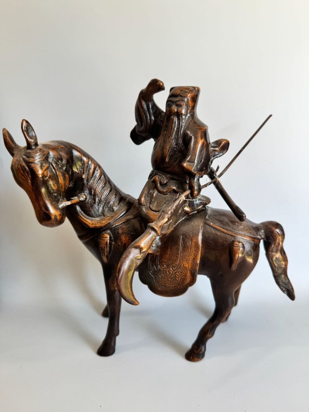 Antique Chinese Guan Yu Kwan Kung Cast Iron Bronze Finish Statue on Horse 10" - Picture 3 of 16